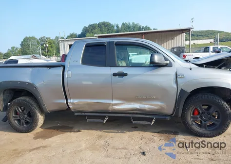 2007 Toyota Tundra Double Cab Sr5 z USA, uszkodzony, nr VIN 5TBBT54197S453405
